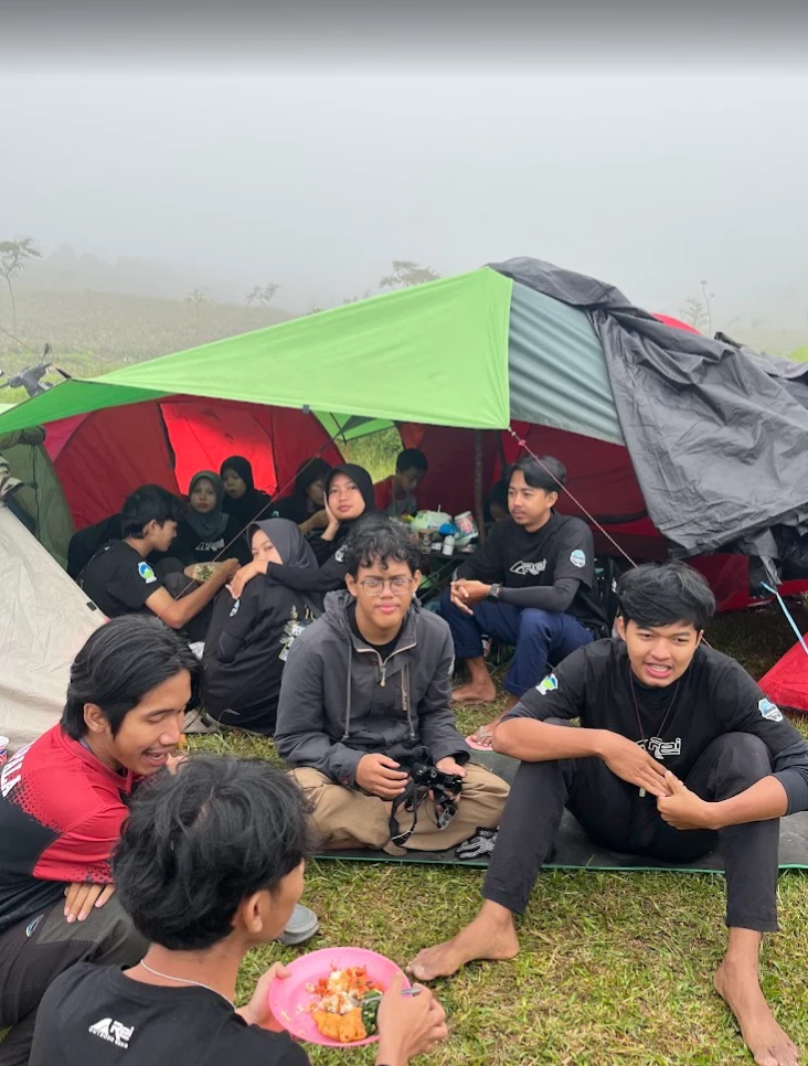 Dokumentasi kegiatan penanaman pohon di Kaligua yang diadakan oleh Wipala Rescue